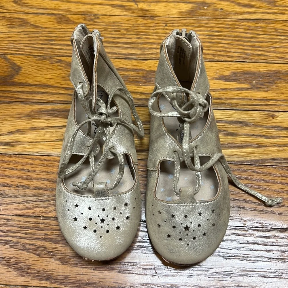 ❤️2/$15❤️5/$25❤️ CAT & JACK | Champagne lace up flats/shoes